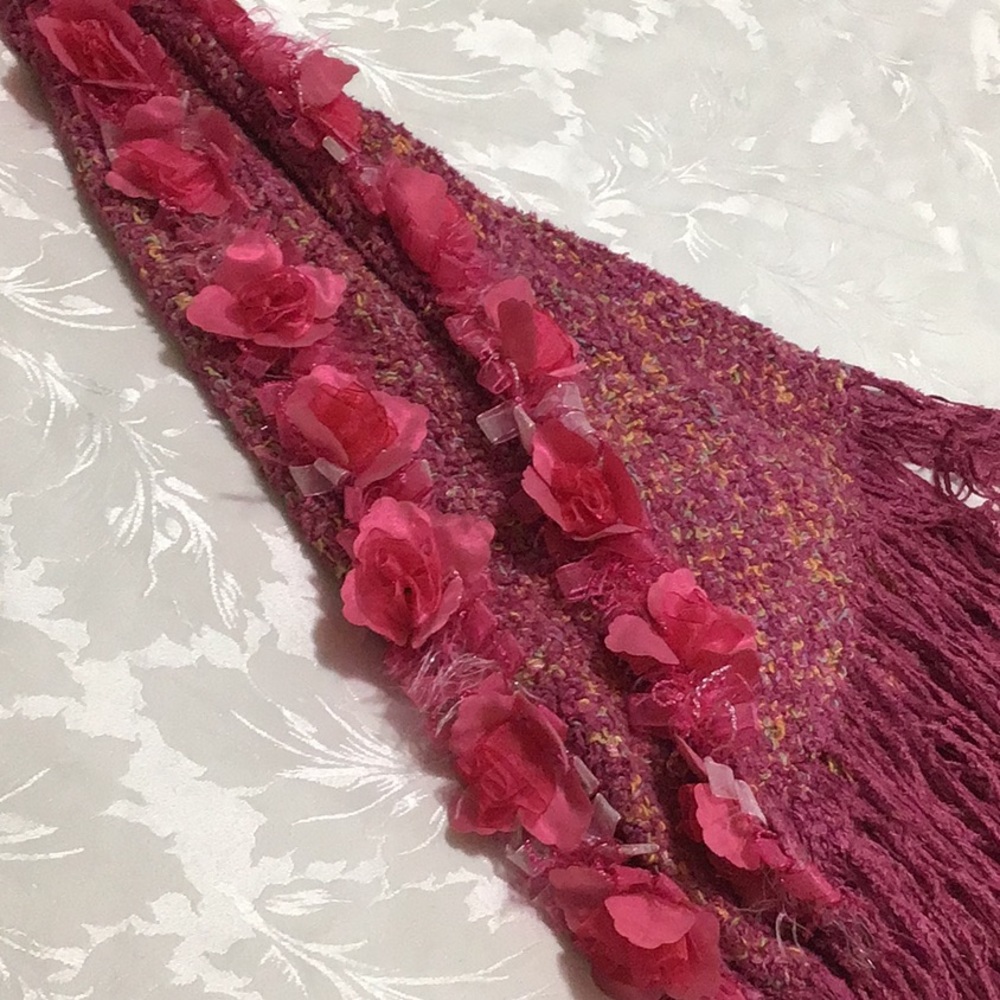 Exquisite One of a Kind Flower Shawl - Picture 2 of 10